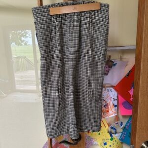 Vintage Norton McNaughton Black and White Midi Pencil Skirt